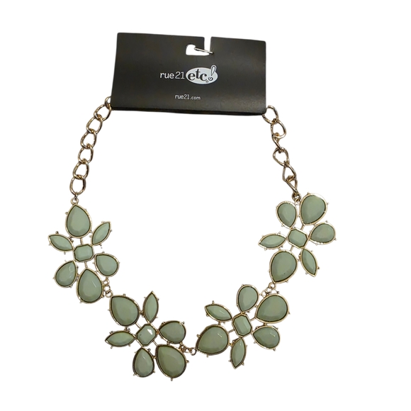 Rue21 Jewelry - Rue21 Mint Green Floral Necklace